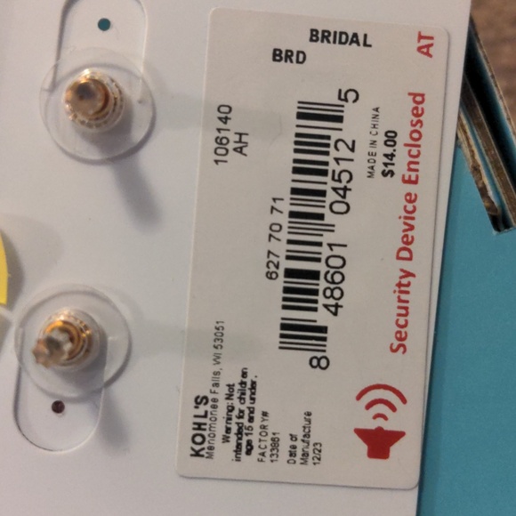 Bride Bundle NWT Hair Pin, Bride Sunglasses, Mrs. and Bride Earrings - Picture 5 of 7